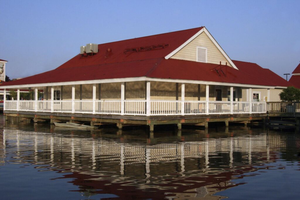 Waterside Restaurants
